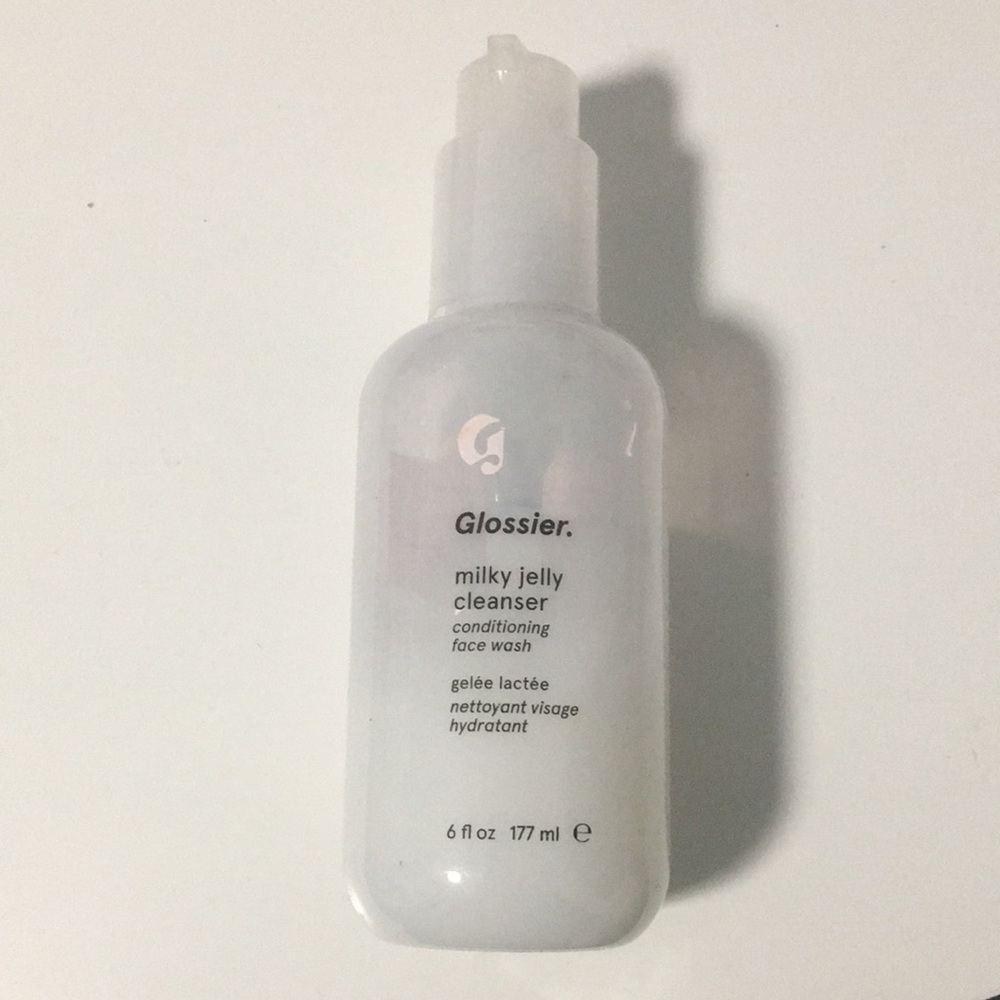 glossier milky jelly cleanser